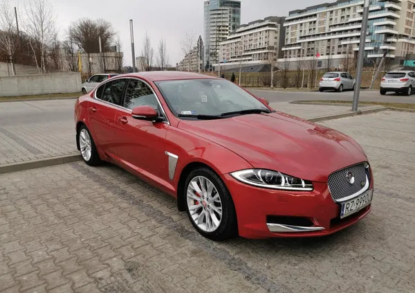 samochody osobowe Jaguar XF cena 79900 przebieg: 125000, rok produkcji 2015 z Rzeszów